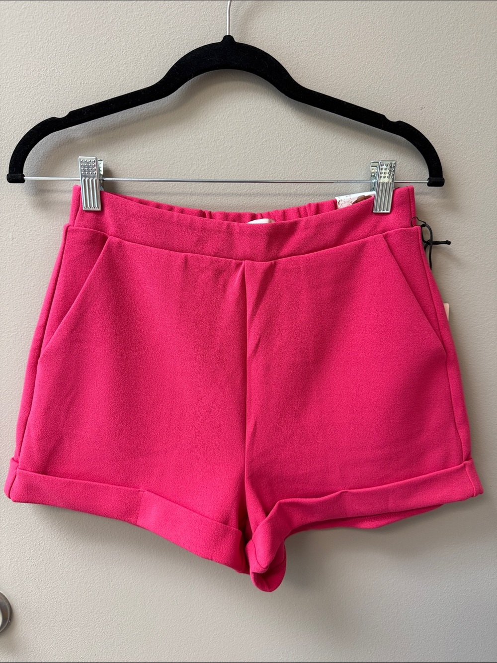 NWT Sincerly Jules Hot Pink Trouser Shorts - Size Small